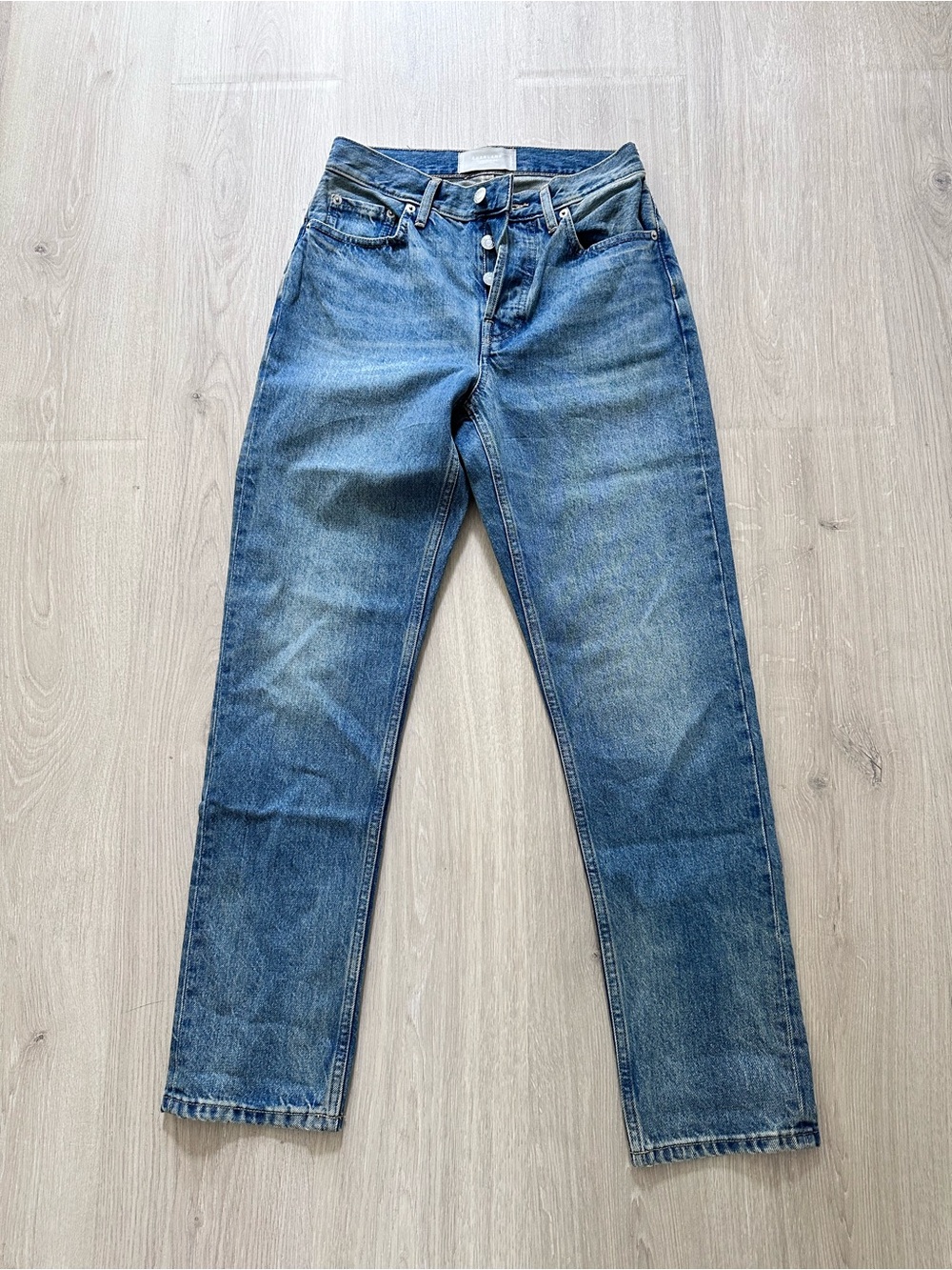 Everlane 90s cheeky Jean